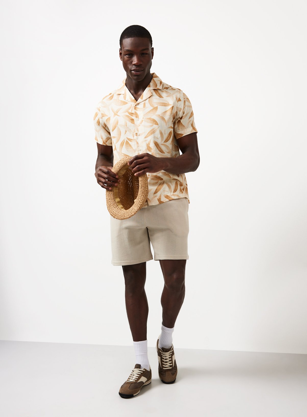 Leaf Print Short Sleeve Shirt XL - Image 2 thumbnail